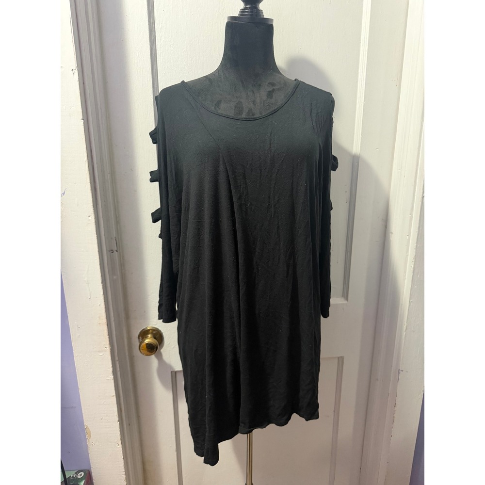 Bobeau Black Ladder Sleeve Top Asymmetrical Hem Plus Size 3X Cutout Long Sleeve